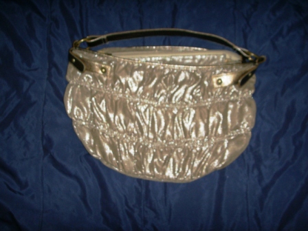 medium-sized handbag